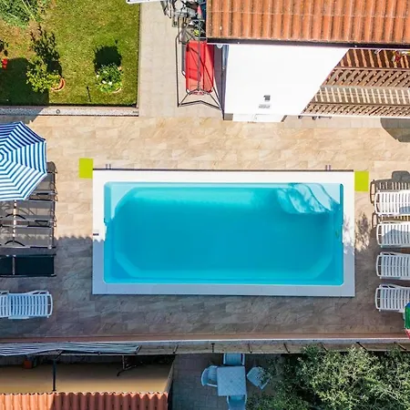 3 With Pool